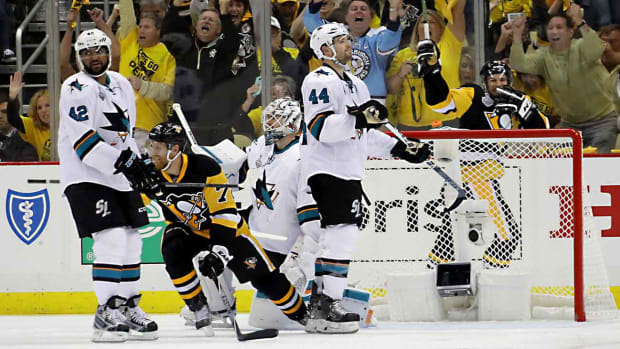 Sharks-Penguins-Bennett.jpg